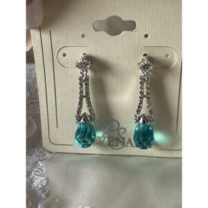 Vintage Y2K RS Covenant Beautiful Teal Crystal Rhinestone Drop Earrings NOS